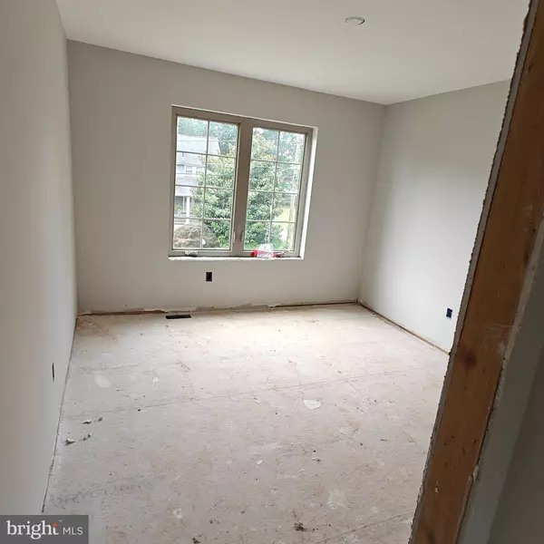 Lansdale, PA 19446,641 JONES AVE