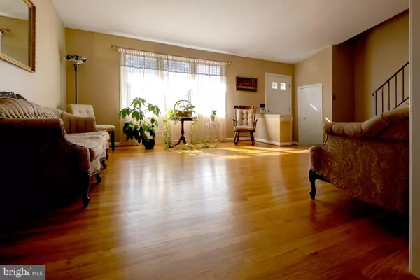 Lutherville Timonium, MD 21093,2303 WUTHERING RD