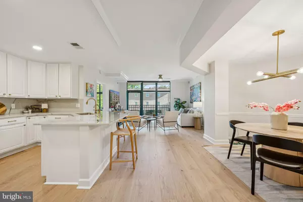 Falls Church, VA 22046,502 W BROAD ST #215