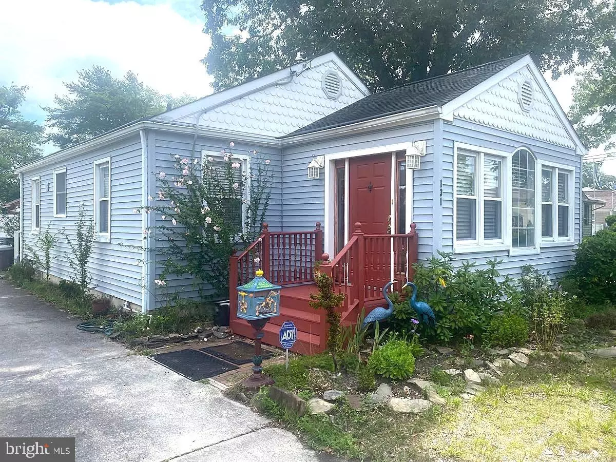 Somers Point, NJ 08244,131 W GROVELAND AVE