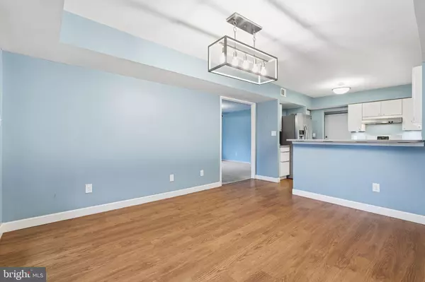 Columbia, MD 21044,5661 HARPERS FARM RD #F