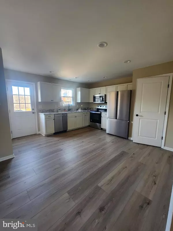 Winchester, VA 22602,211 WATERFORD LN