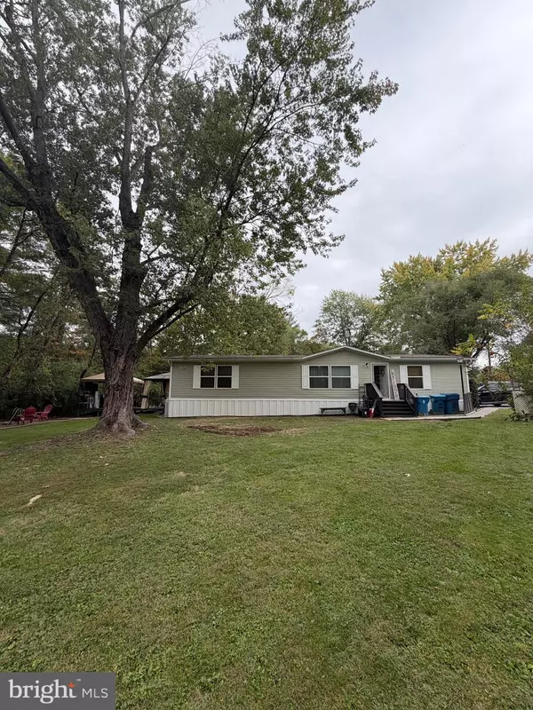 York, PA 17406,537 PINE DR