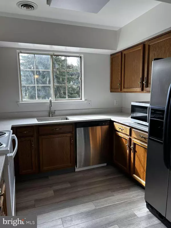 Horsham, PA 19044,311 GREEN MEADOW LN