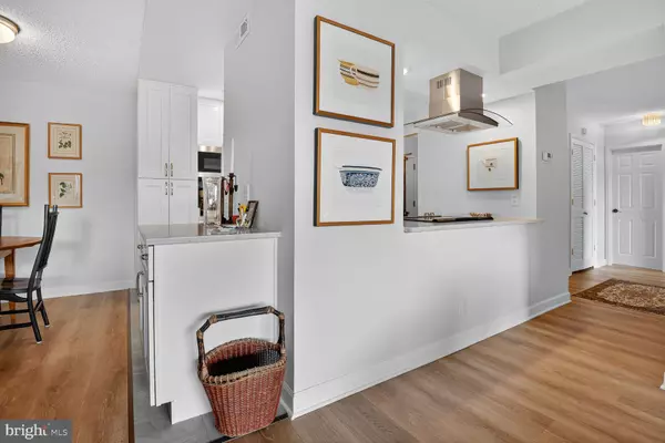 Arlington, VA 22203,3800 FAIRFAX DR #808