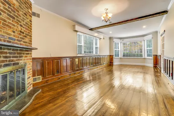 Alexandria, VA 22314,1427 POWHATAN ST