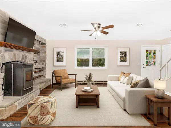 Shepherdstown, WV 25443,21 ROCK SPRING LN