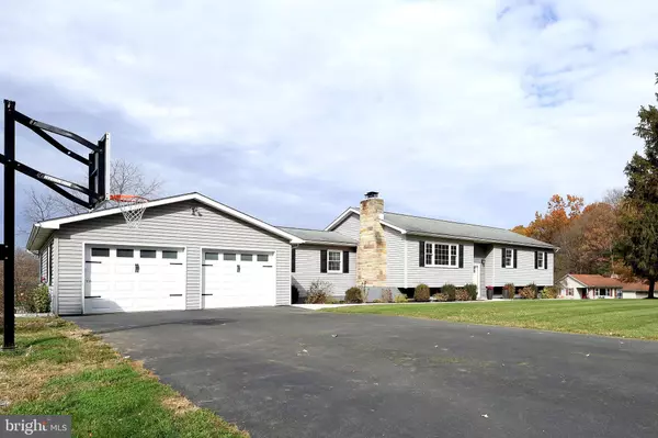 Port Matilda, PA 16870,11 HEMLOCK DR