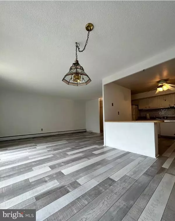 Cherry Hill, NJ 08002,111 CHESTNUT ST #609