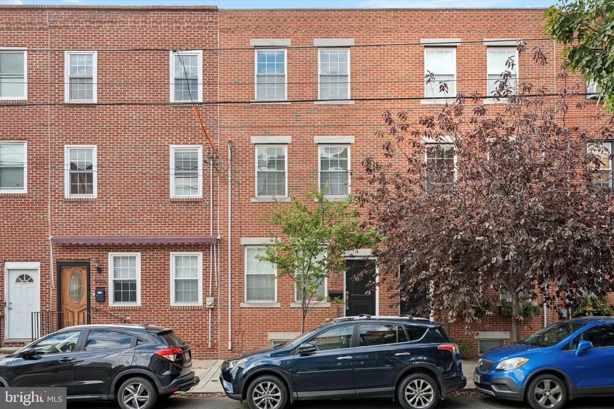 Philadelphia, PA 19147,906 S 12TH ST
