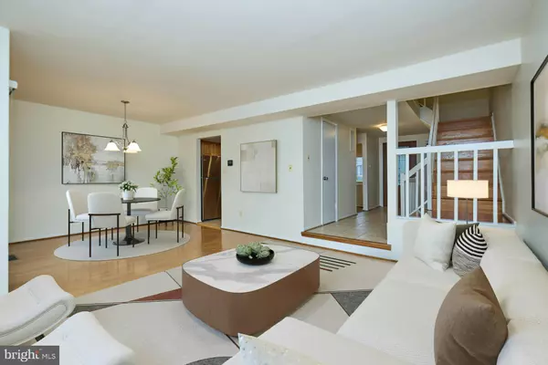 Springfield, VA 22153,8566 GWYNEDD WAY