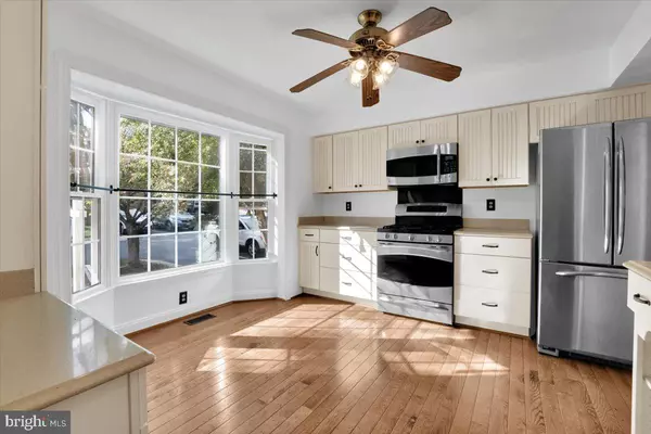 Alexandria, VA 22315,7477 COLLINS MEADE WAY