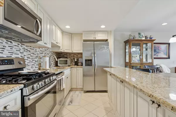 Jenkintown, PA 19046,100 WEST AVE #609 SOUTH/F9