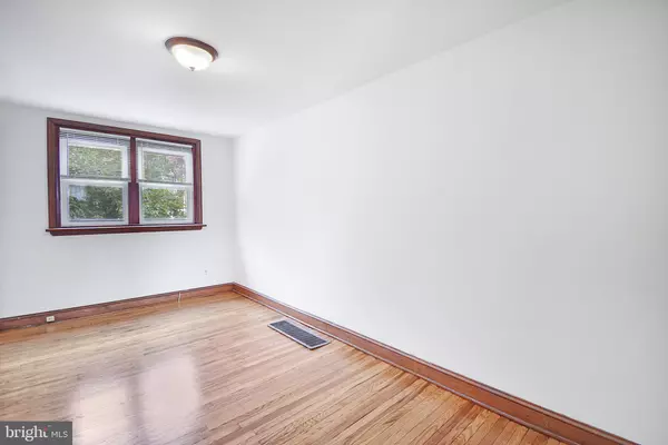 Darby, PA 19023,1345 PARK LN