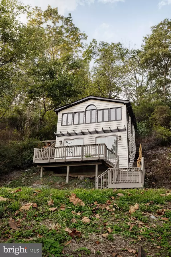 Front Royal, VA 22630,730 BENNYS BEACH RD