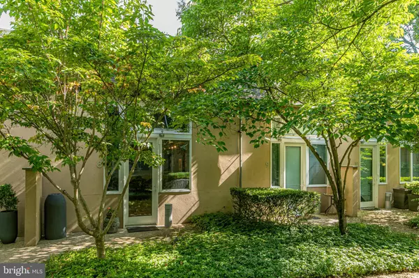 Princeton, NJ 08540,36 MOORE ST #8