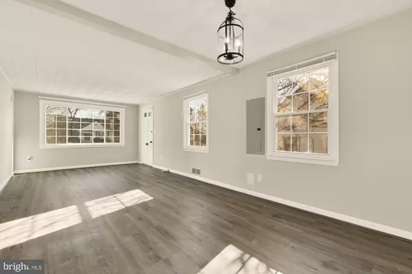 Falls Church, VA 22042,3024 WAYNE RD