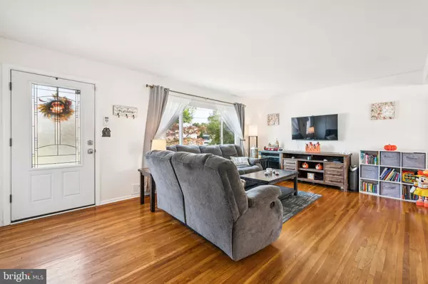 Mount Holly, NJ 08060,9 SUSSEX RD