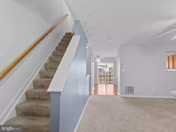 Glen Burnie, MD 21060,6609 FABLE CT