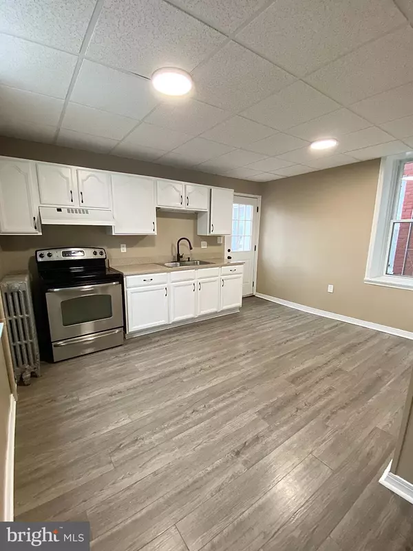 Chambersburg, PA 17201,240 E KING ST