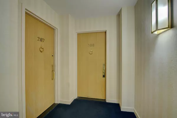 Reston, VA 20190,11500 FAIRWAY DR #208