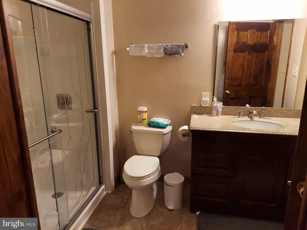 York, PA 17403,339 W PHILADELPHIA ST