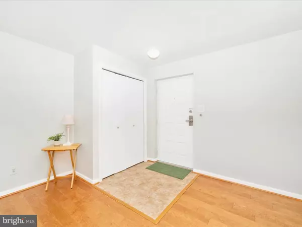 Walkersville, MD 21793,400 CHAPEL CT #107