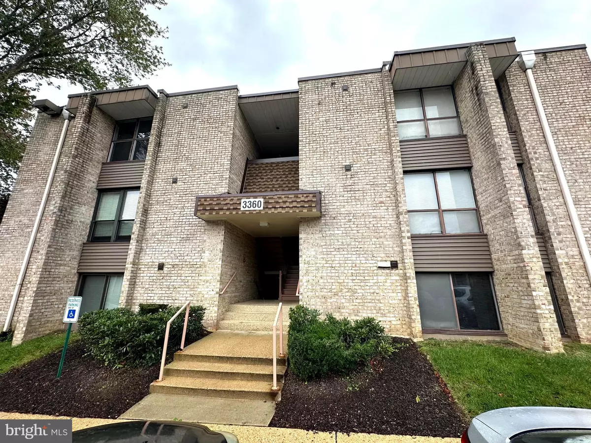 Temple Hills, MD 20748,3360 HUNTLEY SQUARE DR