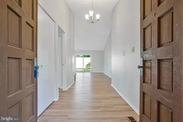 Columbia, MD 21045,5359 RED LAKE CT