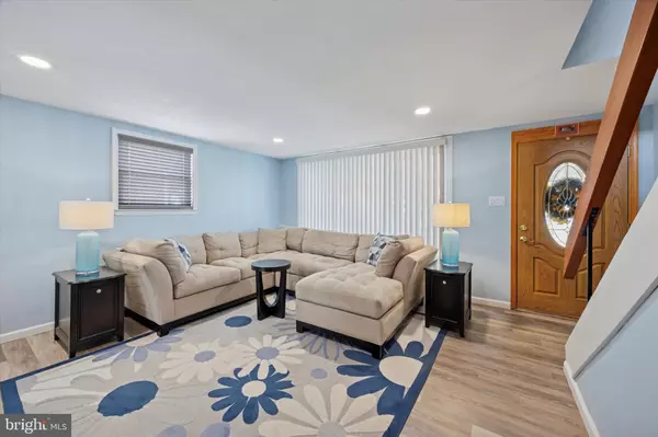 Philadelphia, PA 19114,3416 HOLYOKE RD