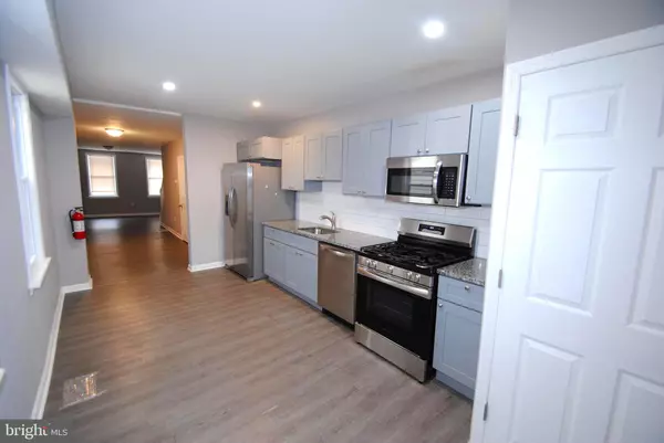 Burlington, NJ 08016,229 E BROAD ST