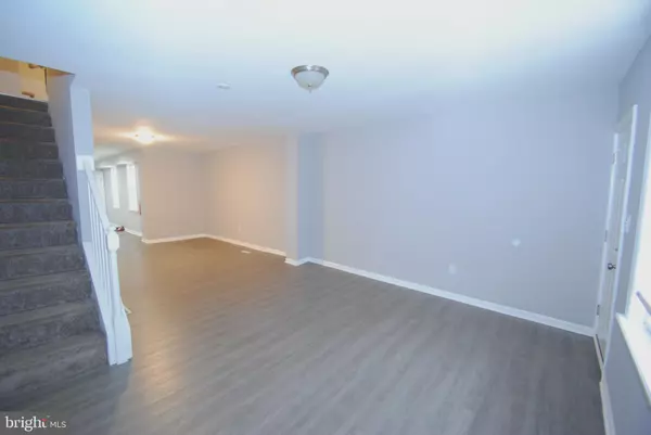 Burlington, NJ 08016,229 E BROAD ST