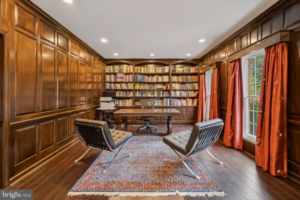 Potomac, MD 20854,10900 TARA RD