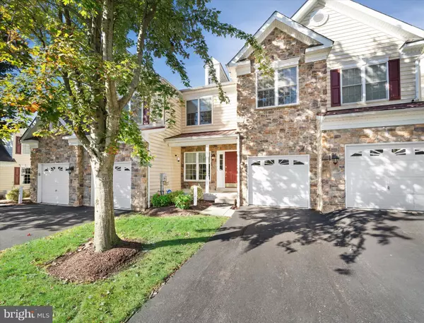 132 FARM MEADOWS LN, Hockessin, DE 19707