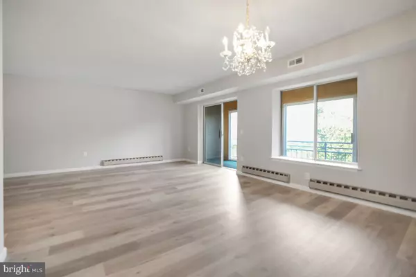 Silver Spring, MD 20906,15121 GLADE DR #13-2F