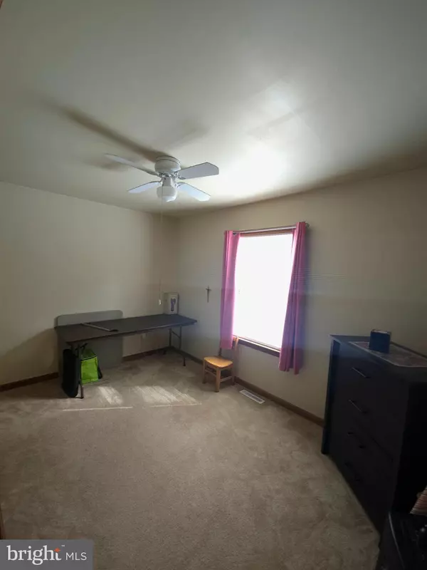 Carneys Point, NJ 08069,167 N DOLBOW AVE