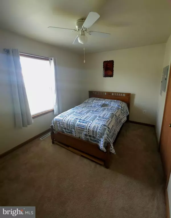 Carneys Point, NJ 08069,167 N DOLBOW AVE