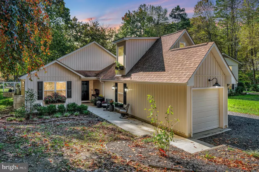 1206 EASTOVER PKWY, Locust Grove, VA 22508