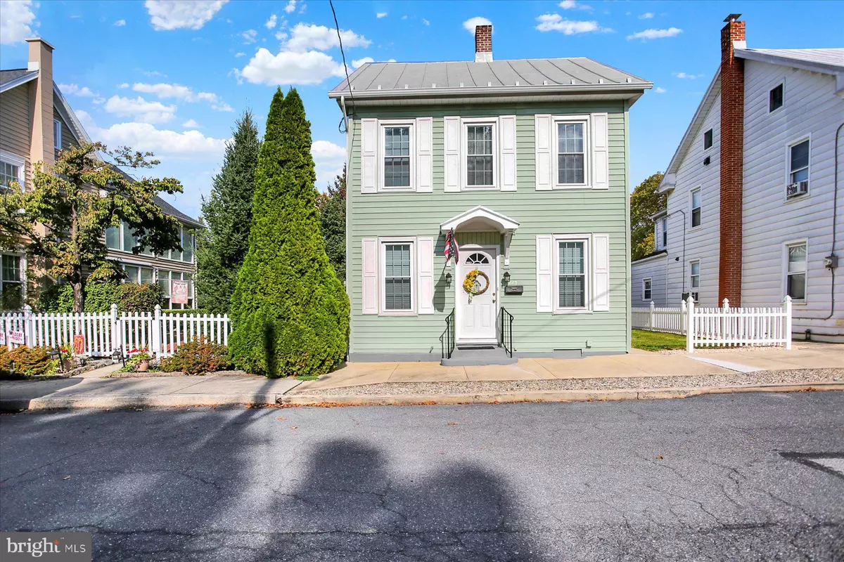 Mechanicsburg, PA 17055,423 S HIGH ST