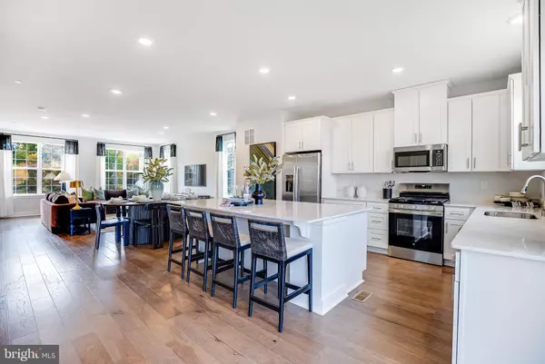 141 ADA HIGHTOWER AVE, Pennington, NJ 08534