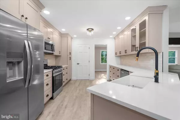 Perkiomenville, PA 18074,873 KULP RD