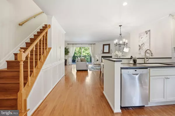 Springfield, VA 22152,9136 OSHAD LN