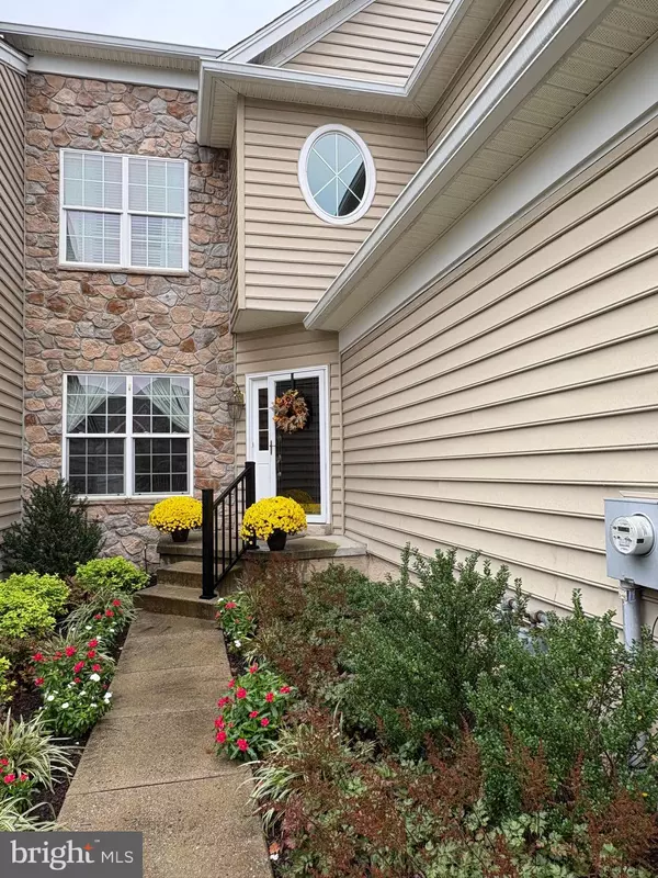 23 ASHTREE LN, Malvern, PA 19355