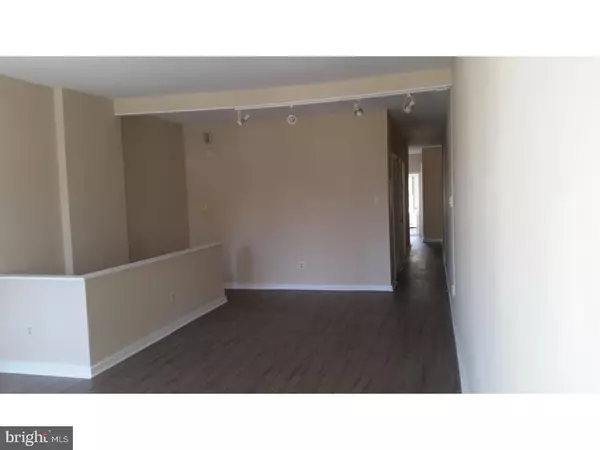 Philadelphia, PA 19119,6823 GERMANTOWN AVE #2