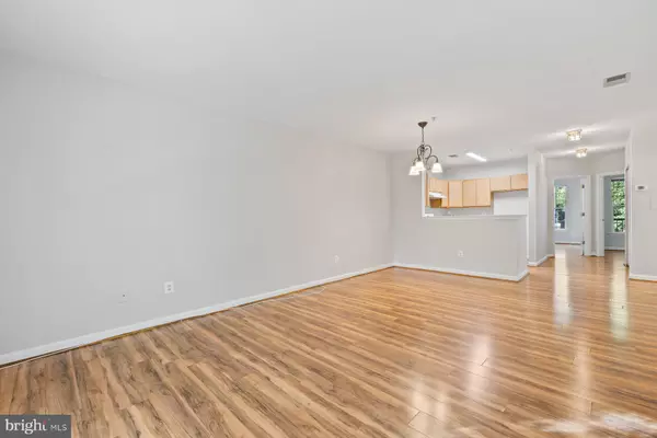 Wheaton, MD 20902,11303 KING GEORGE DR #12