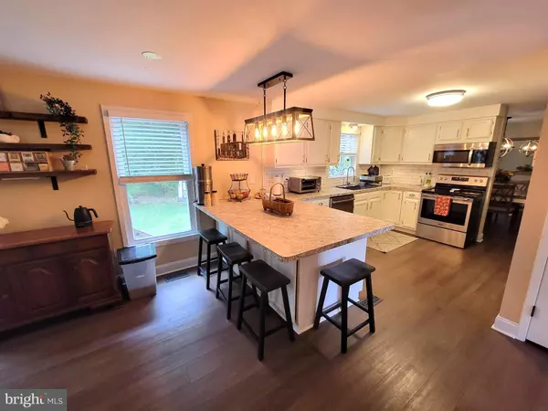 Newark, DE 19702,13 CHRISTINA WOODS CT