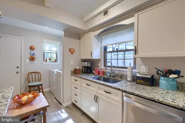 Lancaster, PA 17601,446 VALLEYBROOK DR