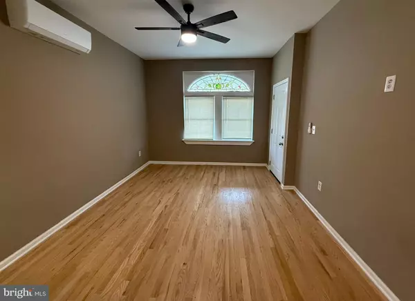 Philadelphia, PA 19143,5618 CEDAR AVE #1