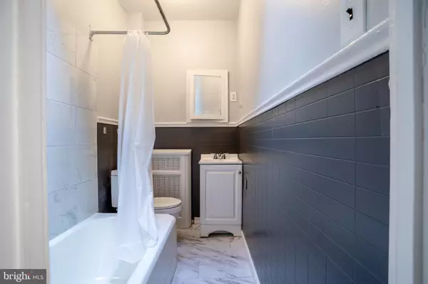 Philadelphia, PA 19140,3728 N 15TH ST #2ND FL