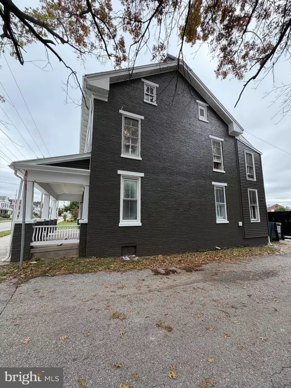 Hanover, PA 17331,348 HIGH ST